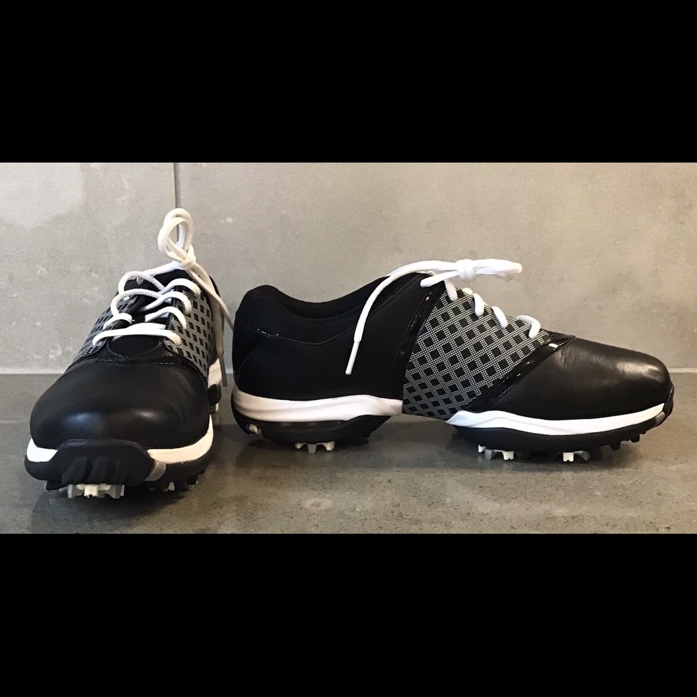 NIKE Golf Shoes, Size 9.5M